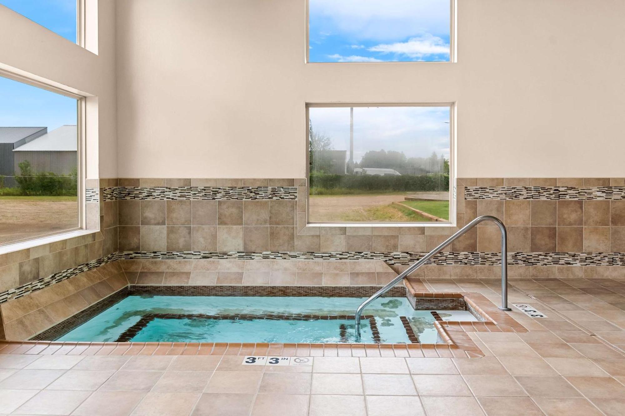 Heartland Inn & Suites, Surestay Collection By Best Western Park Rapids Esterno foto